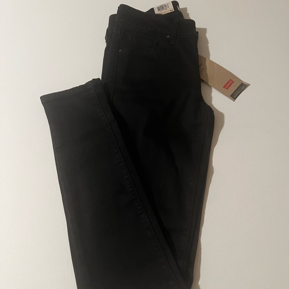 NWT Levis Women's 711 Skinny Straight Leg High-Rise Jeans Size 0 25x32 (L)